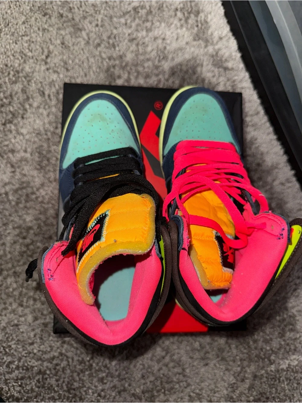 Nike GS Air Jordan 1 High OG Tokyo Bio Hack